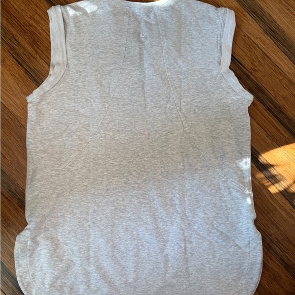 Lululemon muscle tank - Picture 3 of 4